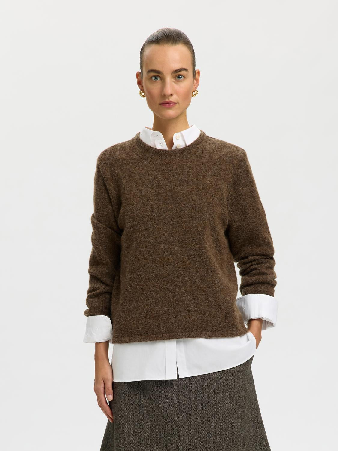 model_shot-front